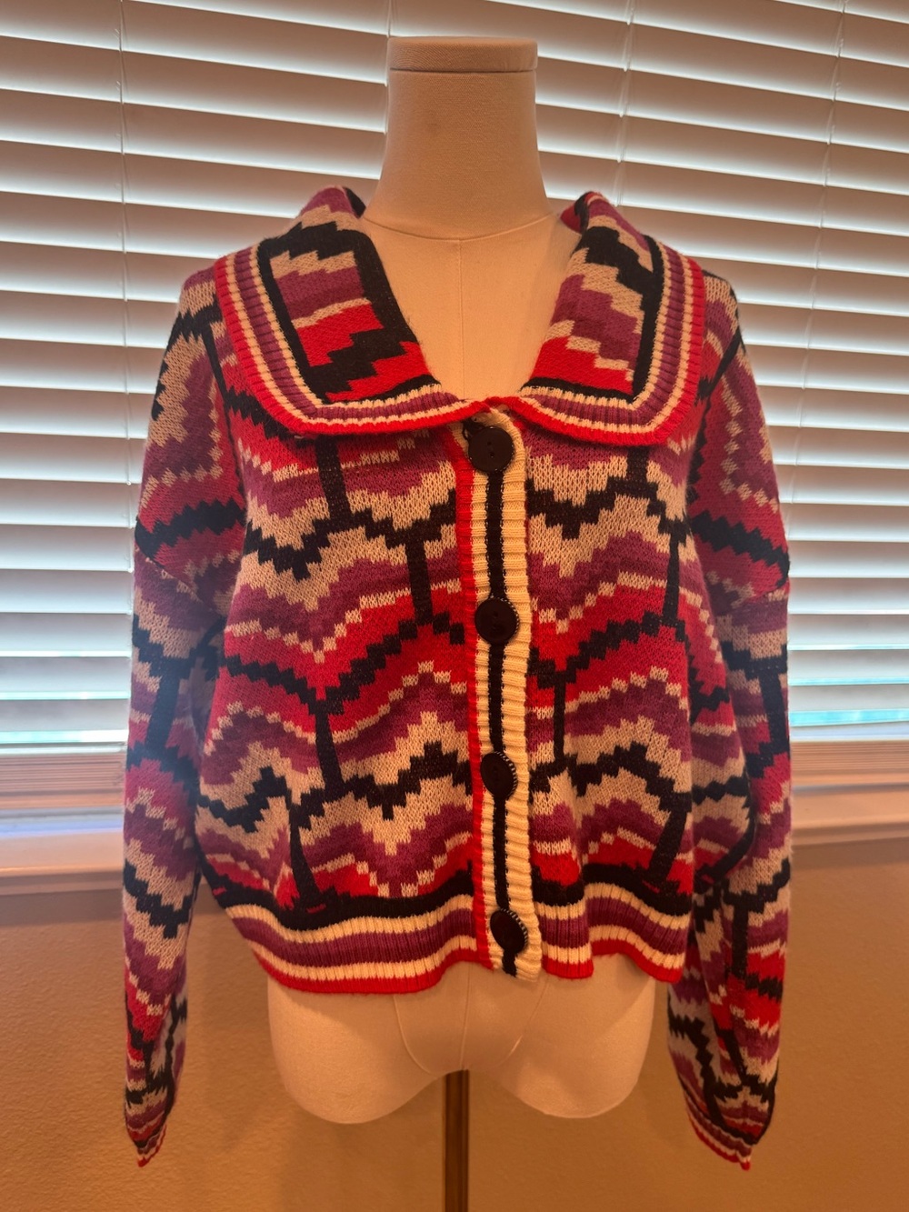 **NWOT**   FARM Rio Multicolor Ombré Heart Knit Cardigan